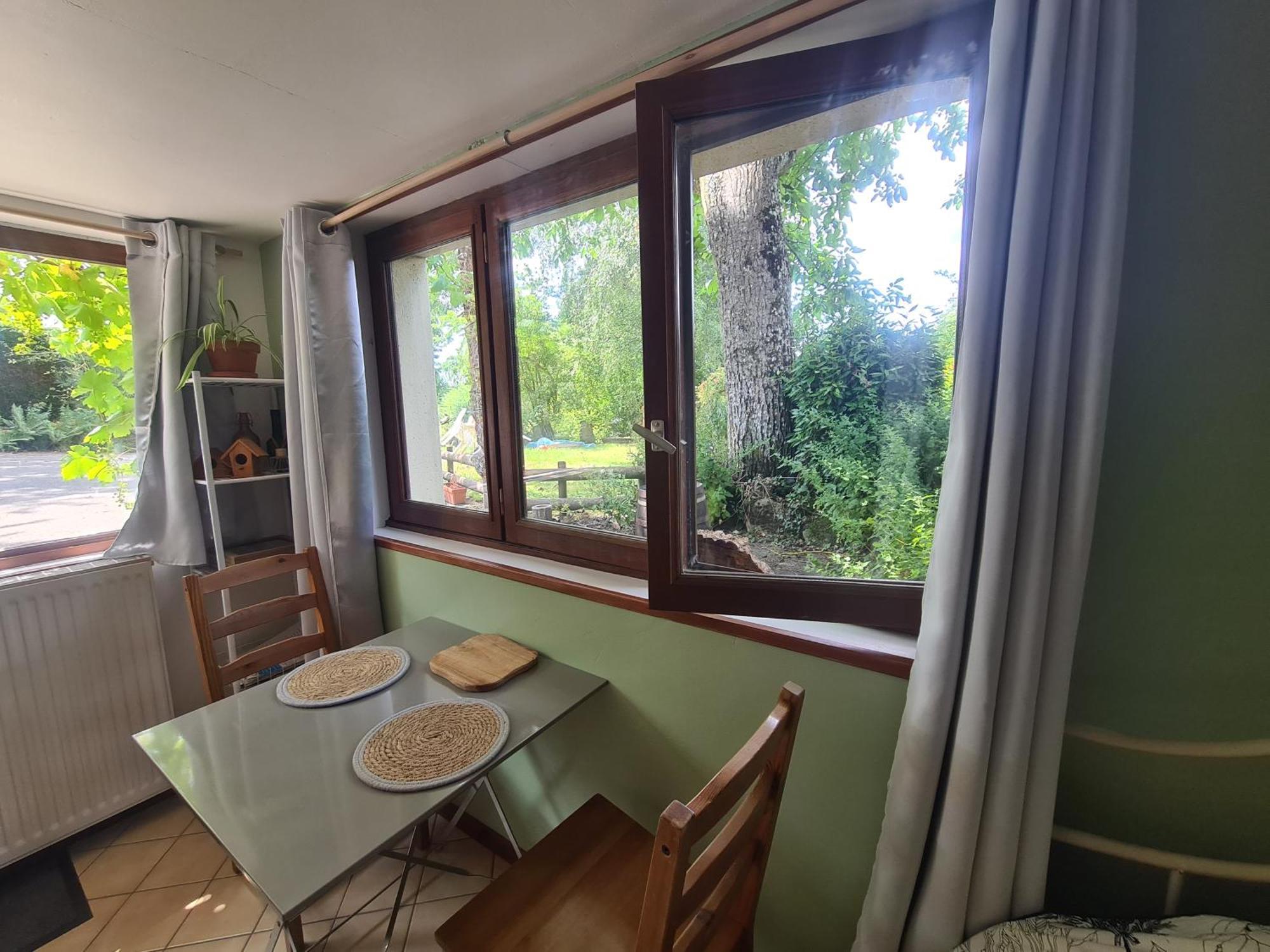 Chambre A La Ferme, Les Vergers Du Muscardin Breel Bagian luar foto
