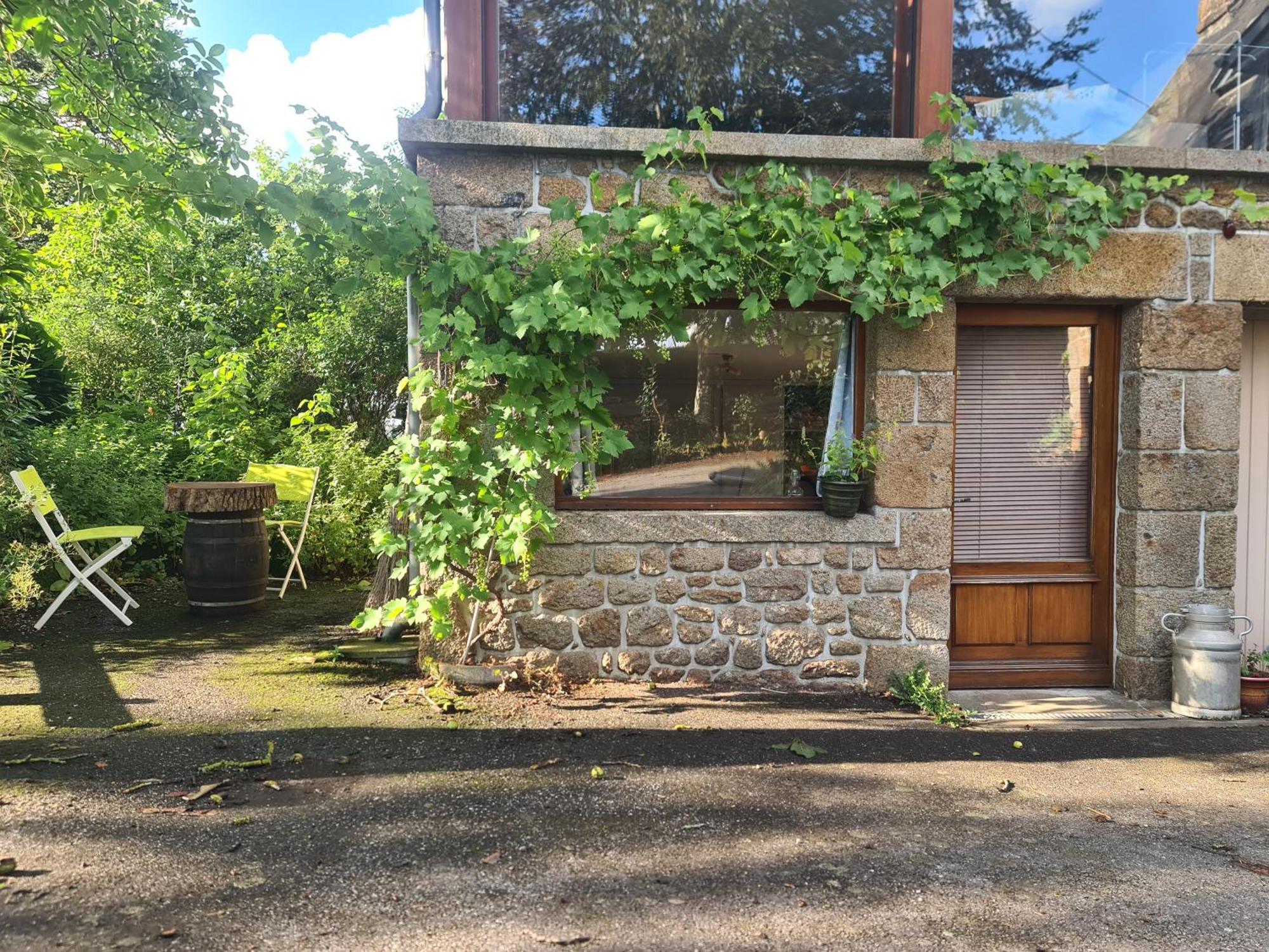 Chambre A La Ferme, Les Vergers Du Muscardin Breel Bagian luar foto