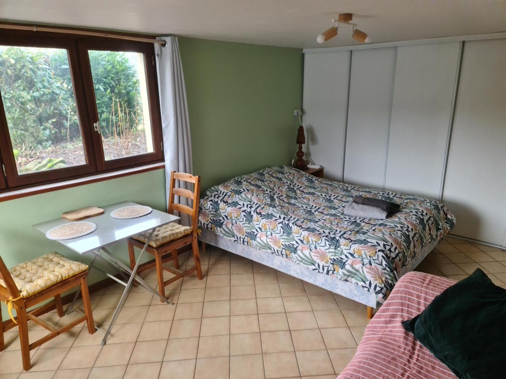 Chambre A La Ferme, Les Vergers Du Muscardin Breel Bagian luar foto